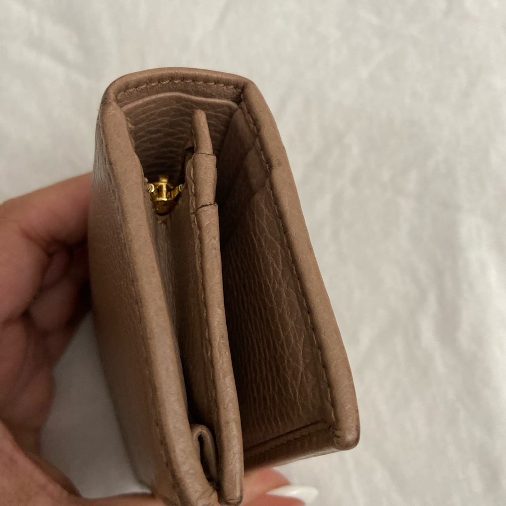 Gucci GG Marmont small compact wallet - Picture 3 of 9